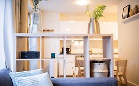 Delightful 2 Bedroom Apartment - Sd23L